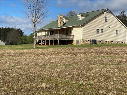 5035 Mcdaniel Rd, Pilot Mountain, NC 27041 photo 5