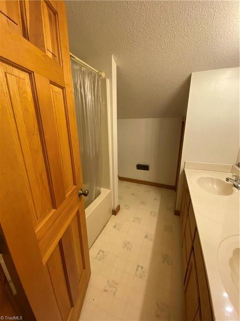 5035 Mcdaniel Rd, Pilot Mountain, NC 27041 photo 27