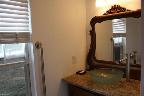 2458 Shadow Valley Rd, High Point, NC 27265 photo 7