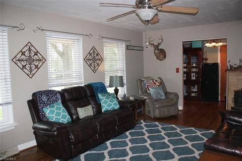 1103 Fields St, Eden, NC 27288 photo 9