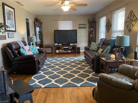1103 Fields St, Eden, NC 27288 photo 6