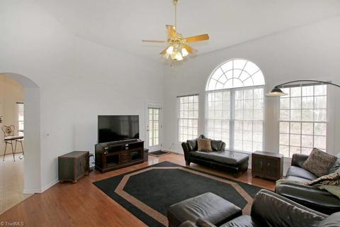 104 Colleton Pl, Salisbury, NC 28146 photo 9