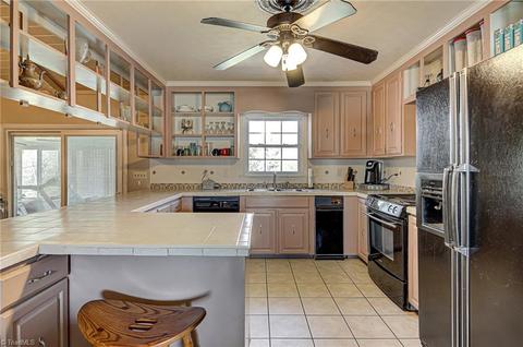 2116 Penny Rd, High Point, NC 27265 photo 9