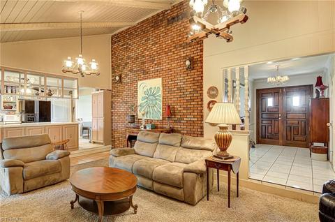 2116 Penny Rd, High Point, NC 27265 photo 3