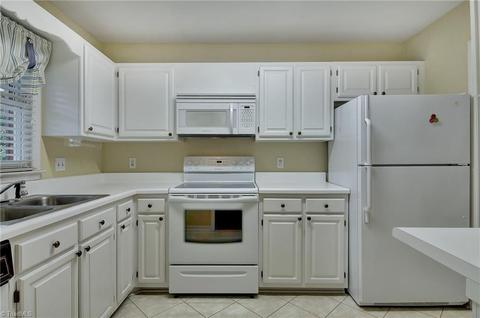1716 Ternberry Rd, High Point, NC 27262 photo 8