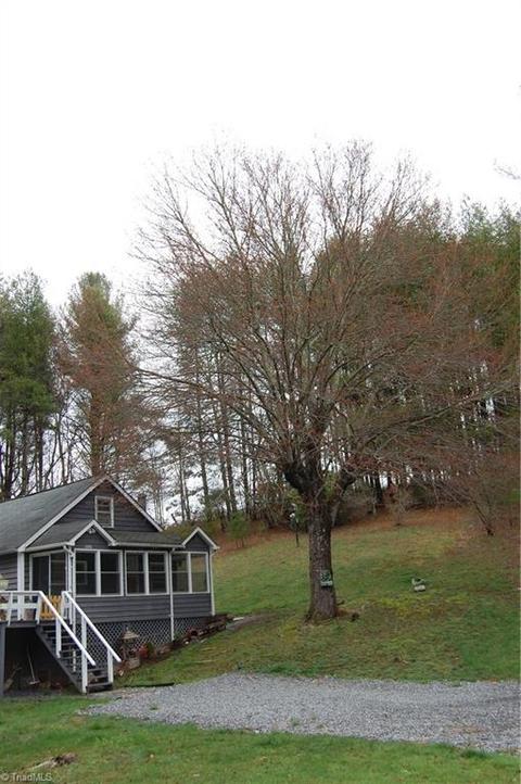 1698 Dewitt Rd, Sparta, NC 28675 photo 7