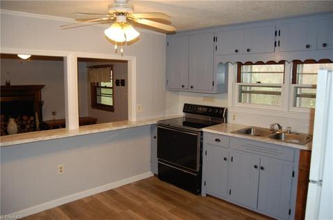 1698 Dewitt Rd, Sparta, NC 28675 photo 8