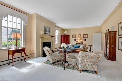 301 Shadow Valley Rd, High Point, NC 27262 photo 6