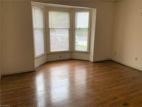 1007 Cherokee Ct, High Point, NC 27262 photo 12