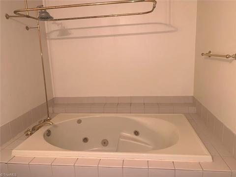 1007 Cherokee Ct, High Point, NC 27262 photo 22