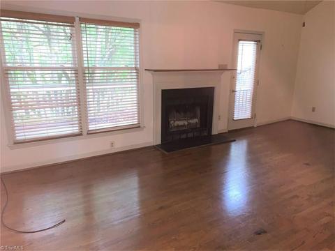 1007 Cherokee Ct, High Point, NC 27262 photo 5
