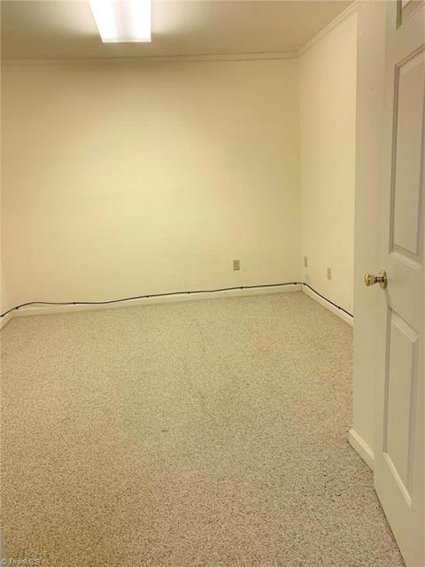 1007 Cherokee Ct, High Point, NC 27262 photo 16