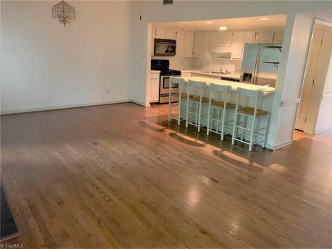 1007 Cherokee Ct, High Point, NC 27262 photo 8
