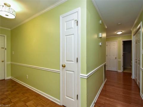 2010 Carlisle Way, High Point, NC 27265 photo 5