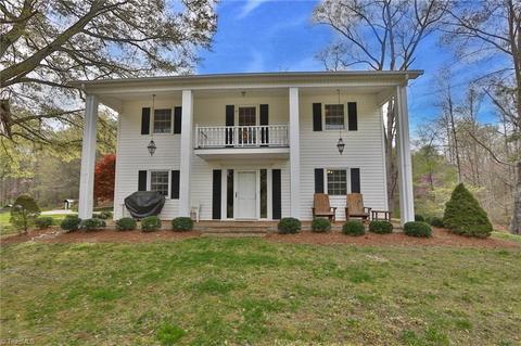 260 Willow Bend Way, Dobson, NC 27017 photo 6