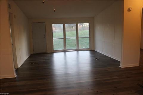 116 Fox Run Ln, Pilot Mountain, NC 27041 photo 9
