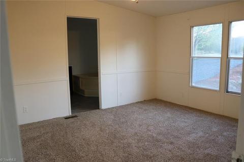 116 Fox Run Ln, Pilot Mountain, NC 27041 photo 10