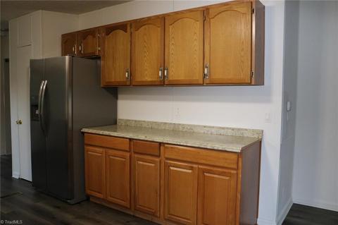 116 Fox Run Ln, Pilot Mountain, NC 27041 photo 5