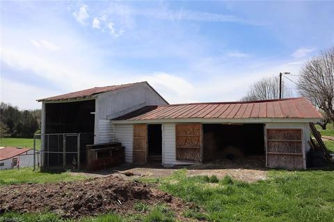 228 Couch Rd, Elkin, NC 28621 photo 23