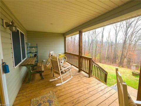 2587 Slate Rd, King, NC 27021 photo 2