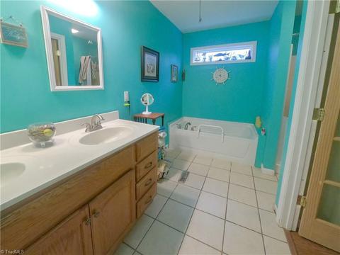 2587 Slate Rd, King, NC 27021 photo 9