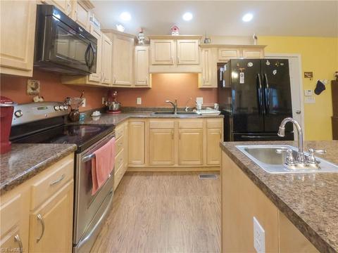 2587 Slate Rd, King, NC 27021 photo 5