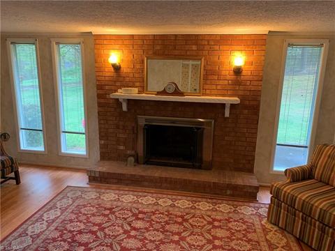823 Summit Rd, Eden, NC 27288 photo 4