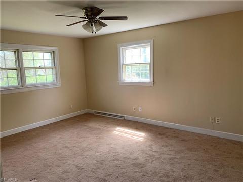 1707 Windsor Dr, High Point, NC 27262 photo 7
