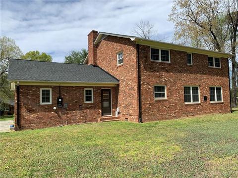 1707 Windsor Dr, High Point, NC 27262 photo 11