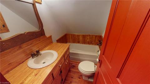 12617 Traphill Rd, Traphill, NC 28685 photo 22