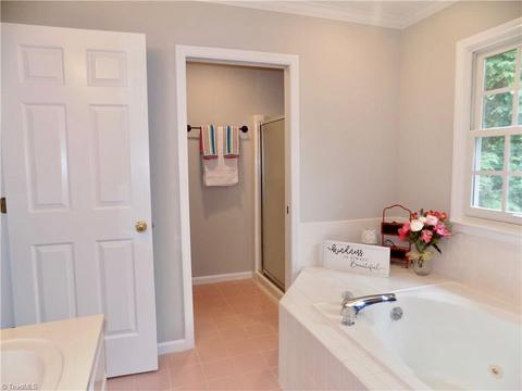 8025 Glengarriff Rd, Clemmons, NC 27012 photo 13