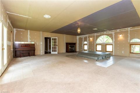 928 Sheffield Rd, Harmony, NC 28634 photo 10