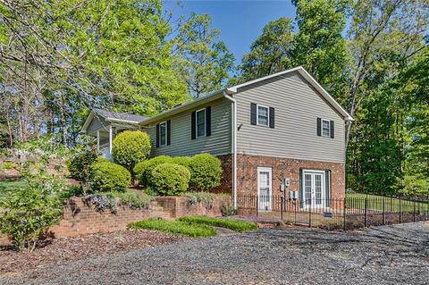 1613 Ross Wood Rd, Trinity, NC 27370 photo 3