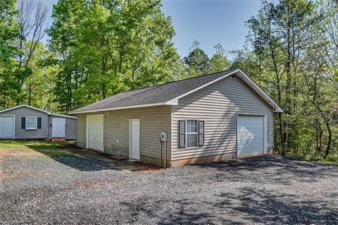 1613 Ross Wood Rd, Trinity, NC 27370 photo 4