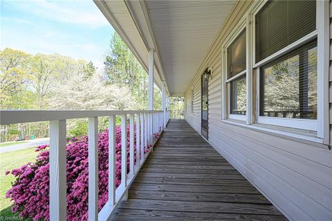 4340 Stone Ridge Dr, Trinity, NC 27370 photo 6