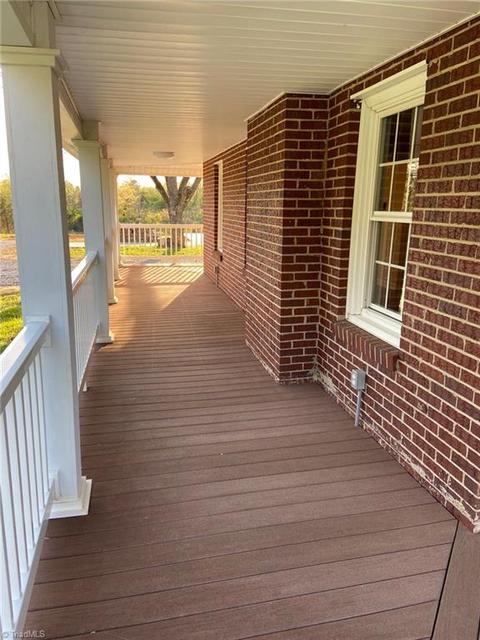 2876 Perch Rd, Pinnacle, NC 27043 photo 7