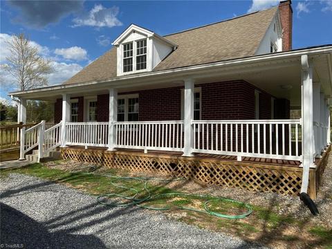 2876 Perch Rd, Pinnacle, NC 27043 photo 12