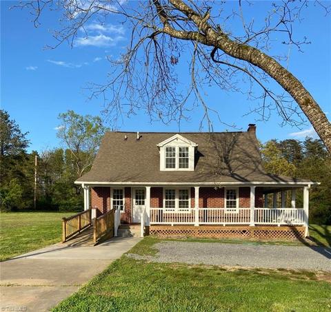 2876 Perch Rd, Pinnacle, NC 27043 photo 10
