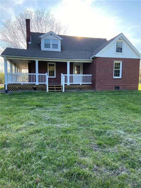 2876 Perch Rd, Pinnacle, NC 27043 photo 1