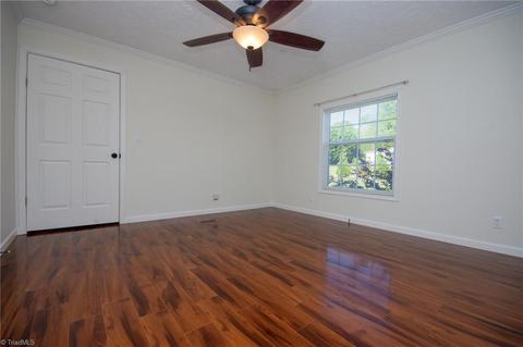 2921 Eagle Point Dr, Trinity, NC 27370 photo 11