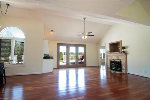 176 Troon Ave, Roaring Gap, NC 28668 photo 4
