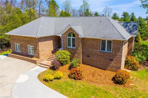 176 Troon Ave, Roaring Gap, NC 28668 photo 1