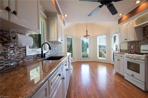176 Troon Ave, Roaring Gap, NC 28668 photo 9