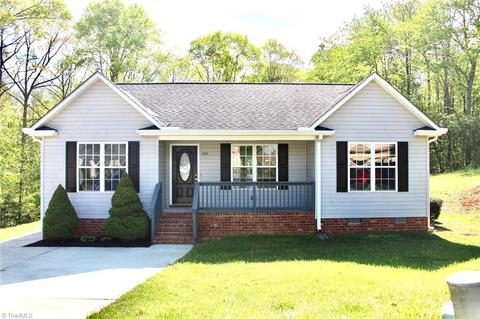 304 Wray St, Mayodan, NC 27027 photo 1