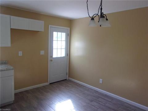 2139 Rivermeade Dr, High Point, NC 27265 photo 11