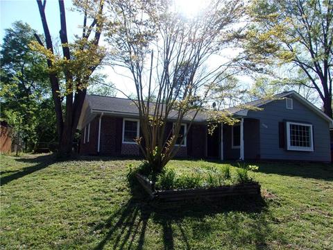 2139 Rivermeade Dr, High Point, NC 27265 photo 4