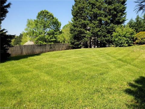 217 Winfield Dr, King, NC 27021 photo 4