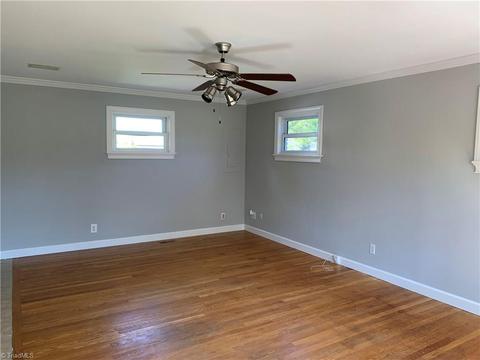 110 Mowery Dr, High Point, NC 27262 photo 7