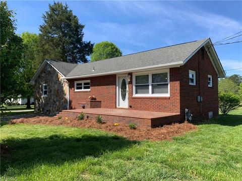 110 Mowery Dr, High Point, NC 27262 photo 3