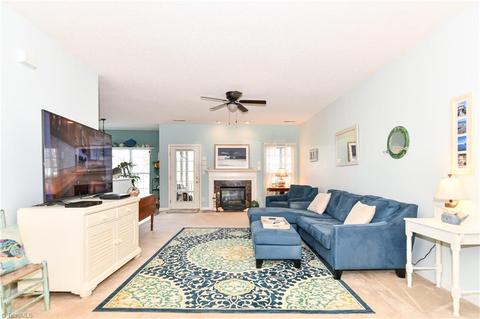 1231 Hampton Park Dr, High Point, NC 27265 photo 5